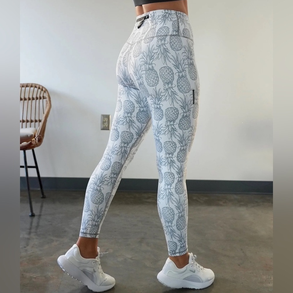 Love Fitness Pineapplee Legging Full Length White size large